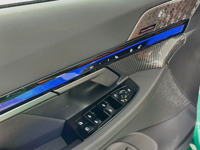 New 2027 Green Metallic BMW Base image 18