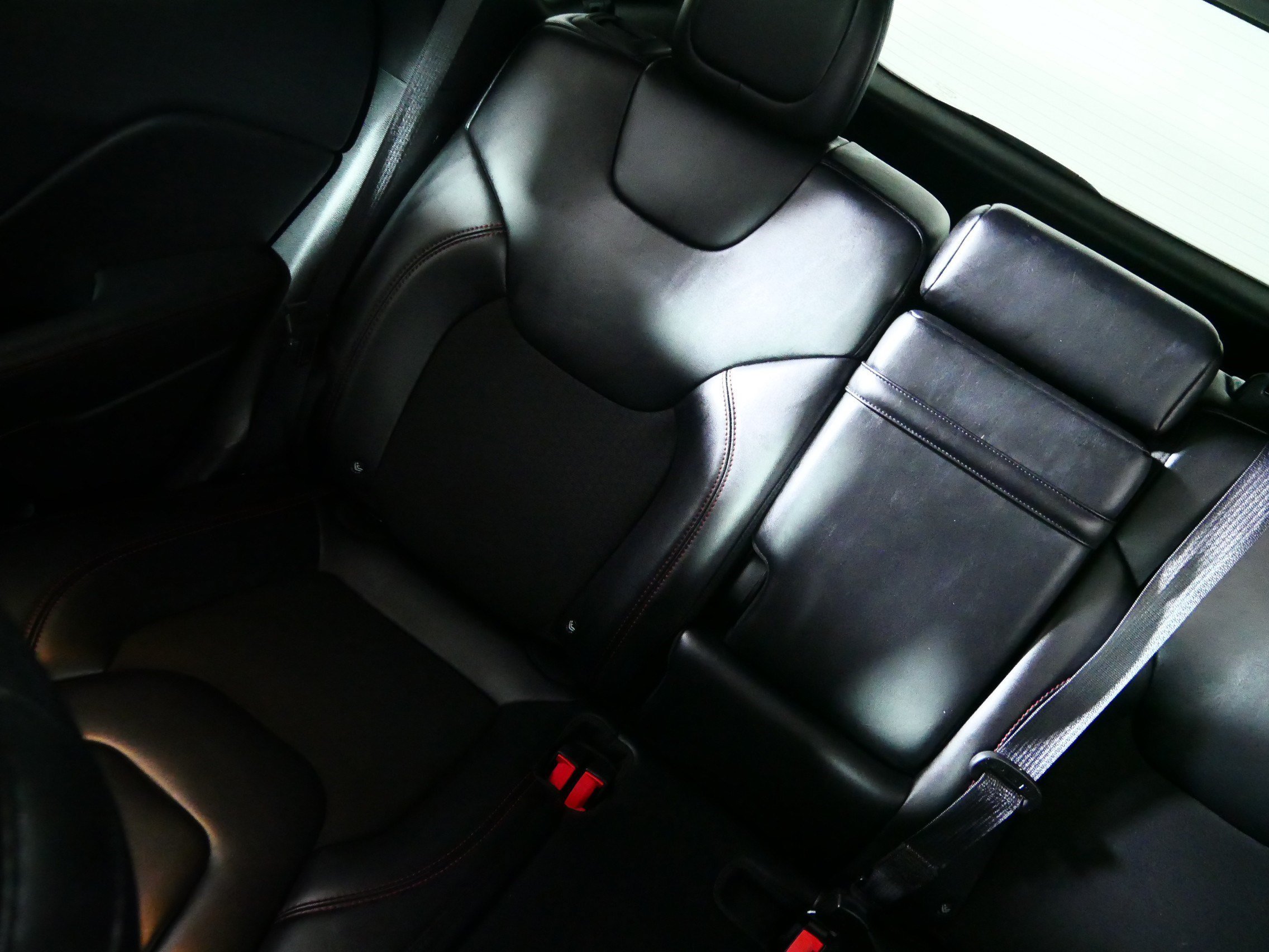 Used 2019 Velvet Red Pearlcoat Jeep Trailhawk image 12