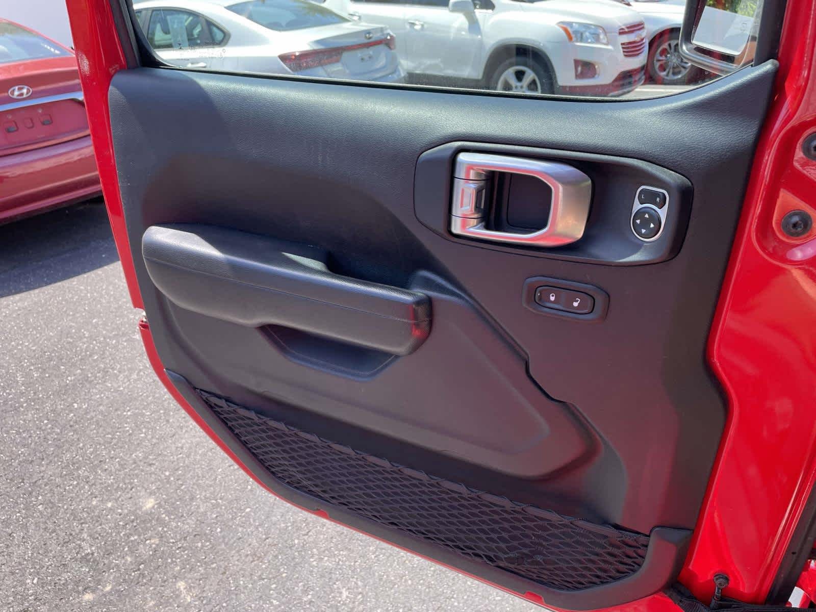 Used 2020 Firecracker Red Clearcoat Jeep Sport S image 30