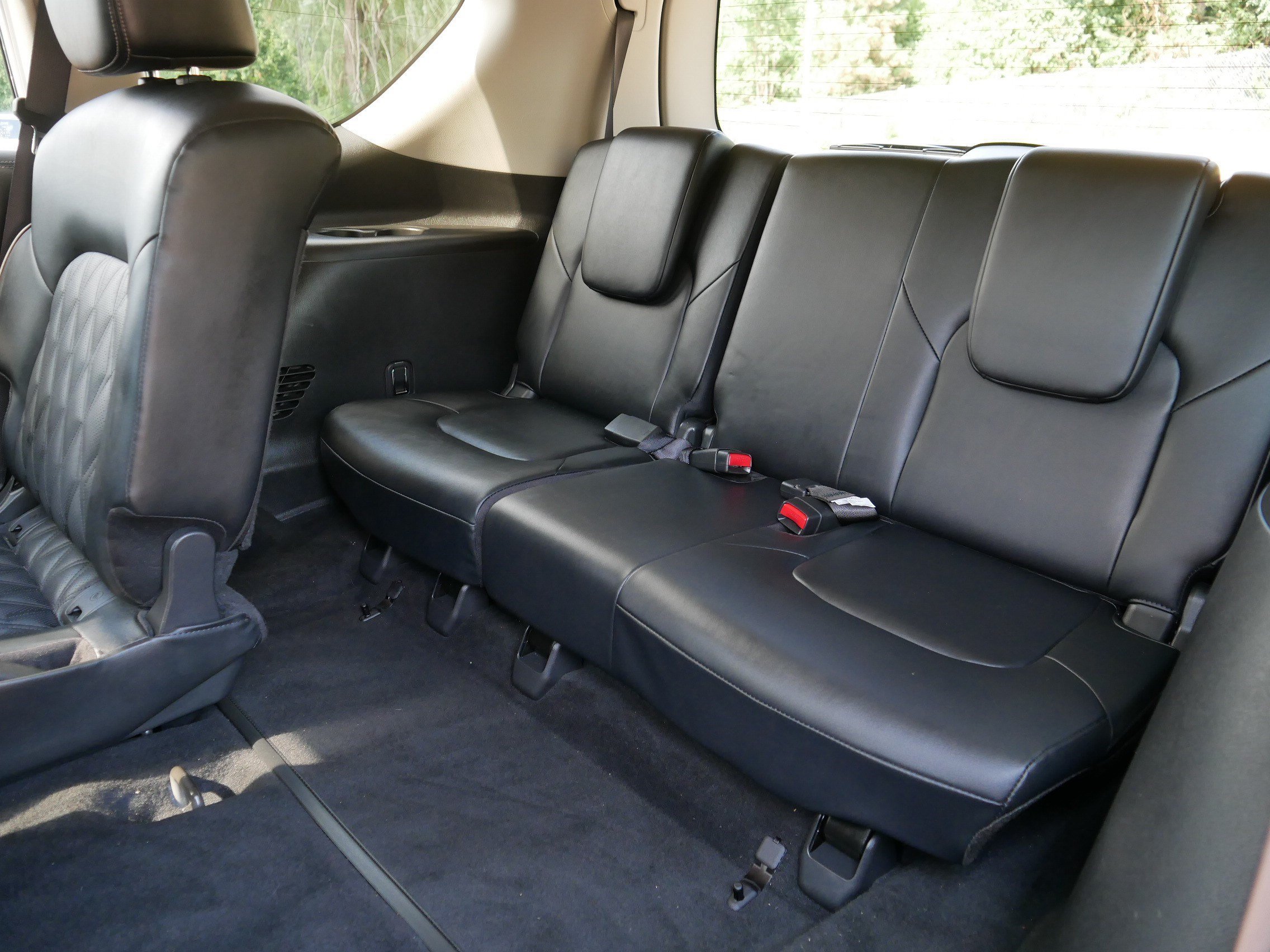 Used 2024 Super Black Nissan Platinum image 36