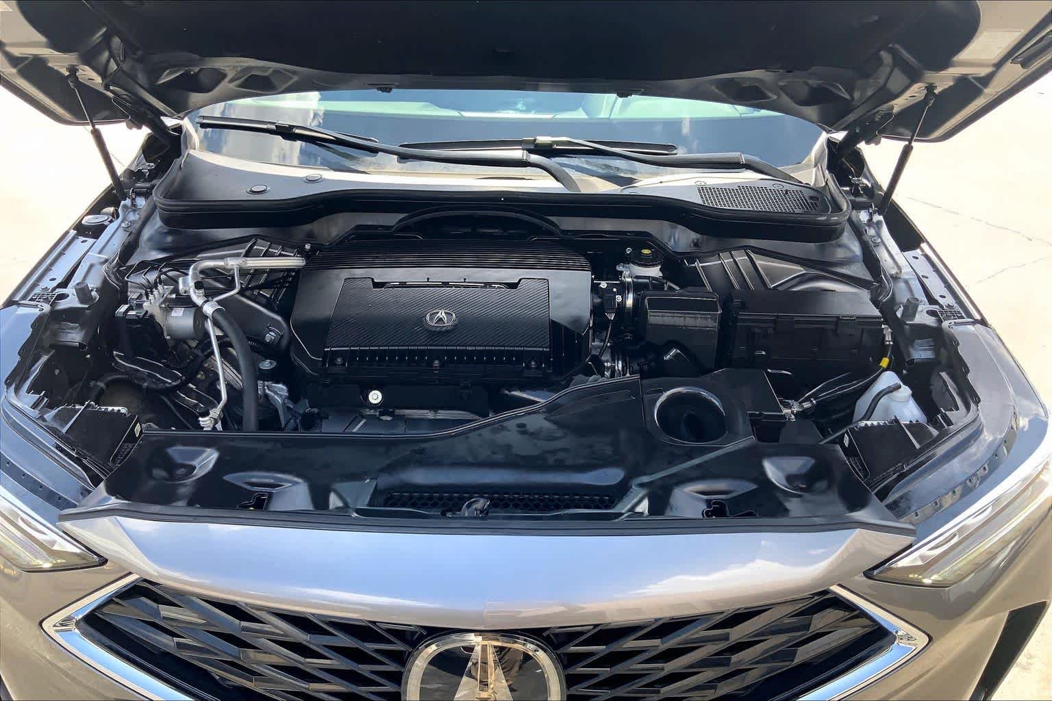 Used 2025 Liquid Carbon Metallic Acura  image 32