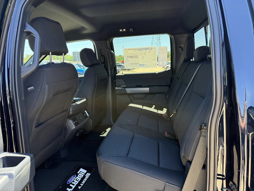 New 2026 Antimatter Blue Metallic Ford XLT image 5