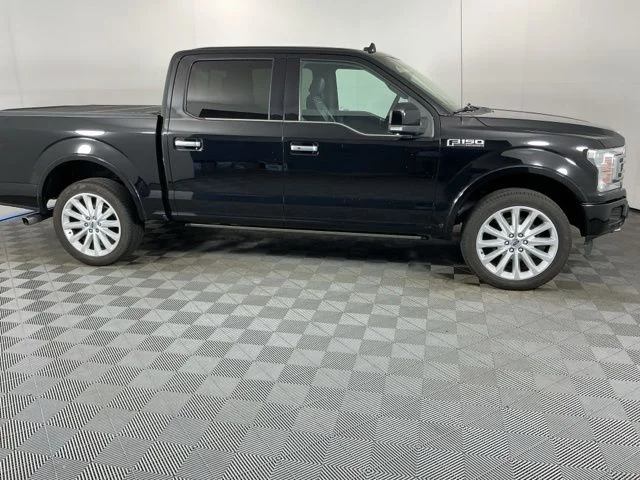 Used 2018 Shadow Black Ford Limited image 4