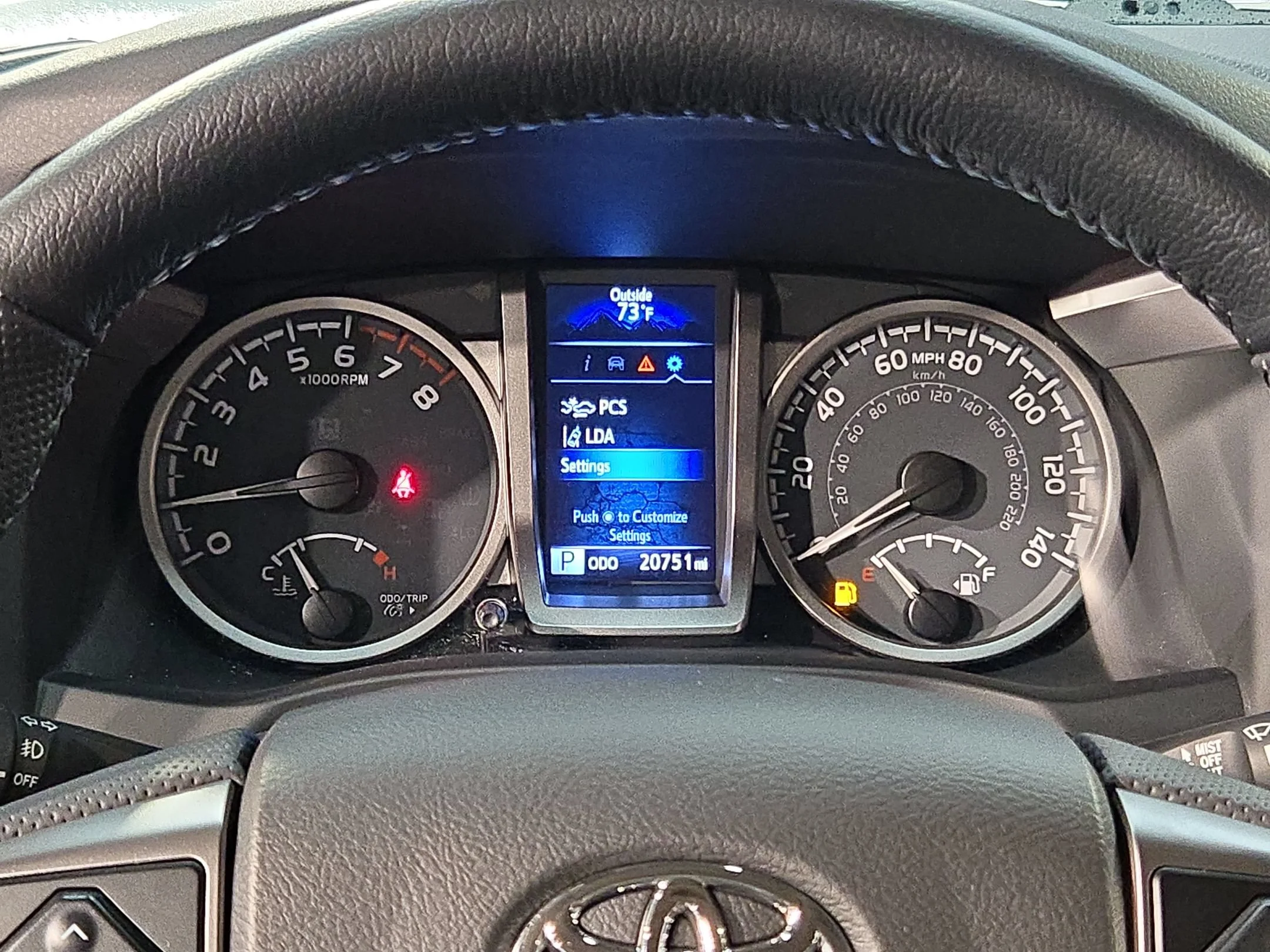 Used 2022 White Toyota SR5 image 15