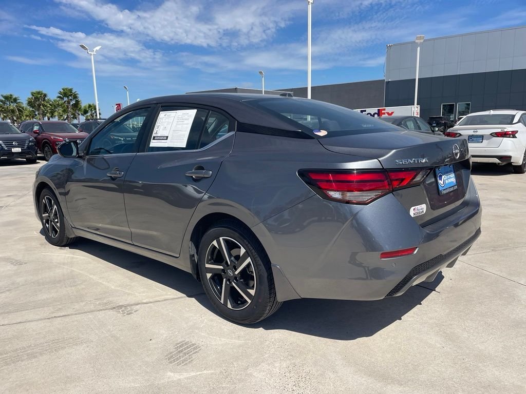 Used 2025 Gray Nissan SV image 6