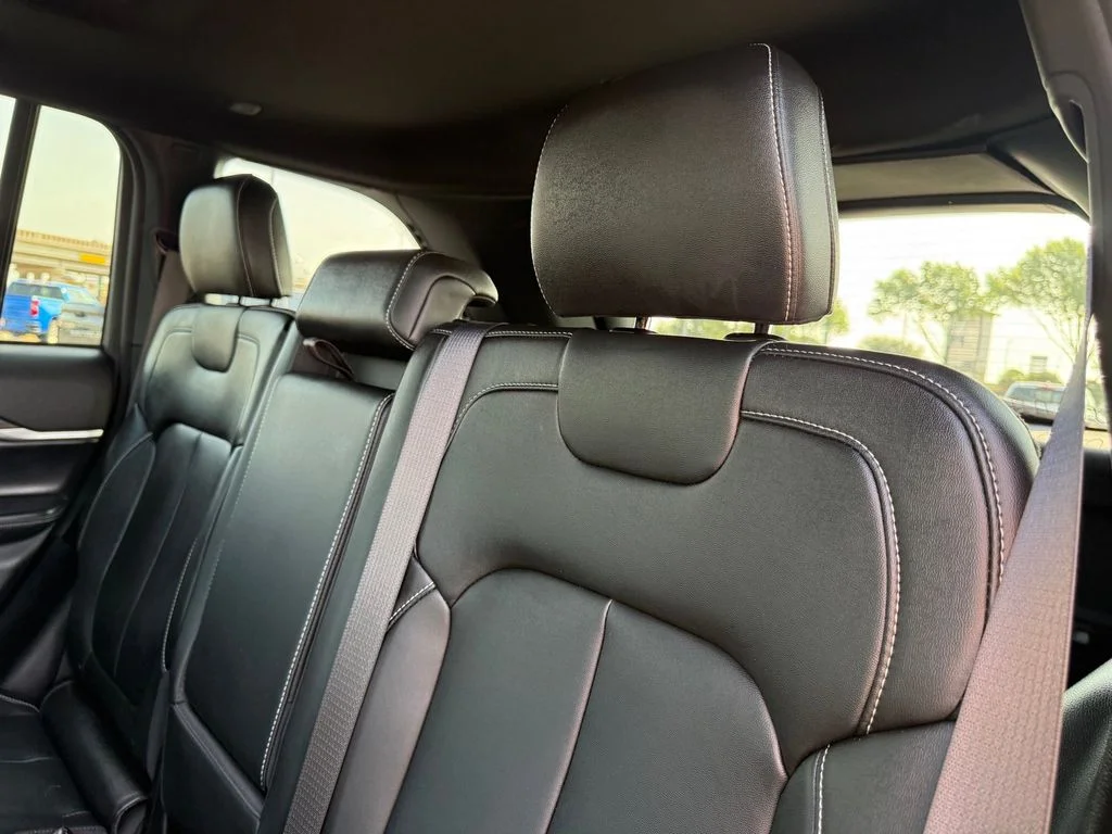 Used 2024 White Jeep Limited image 19