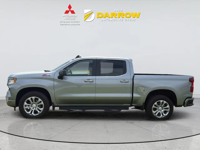 Used 2024 Gray Chevrolet RST image 2