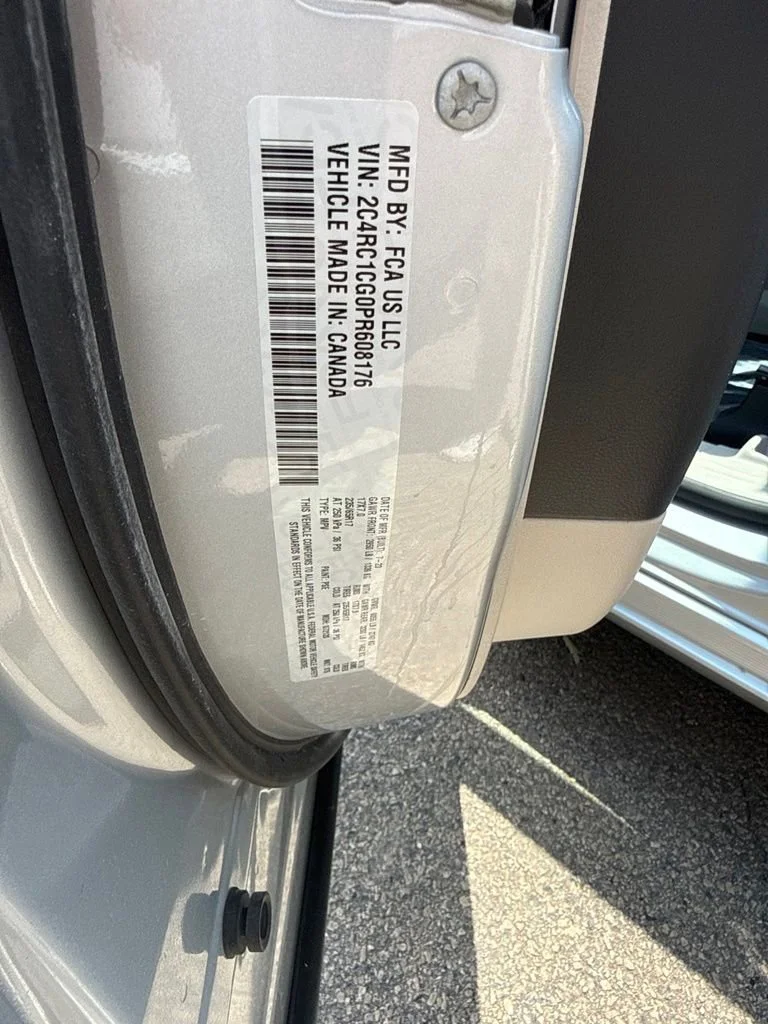 Used 2023 Silver Chrysler LX image 32