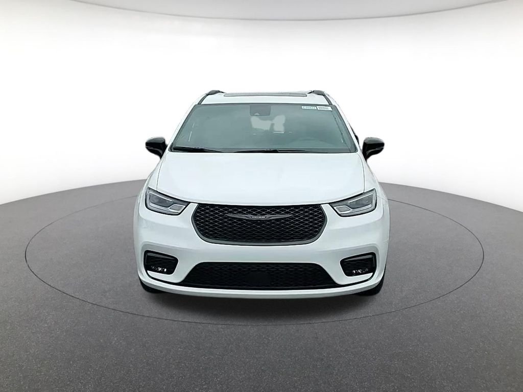 2026 Chrysler Pacifica Limited - Photo 11