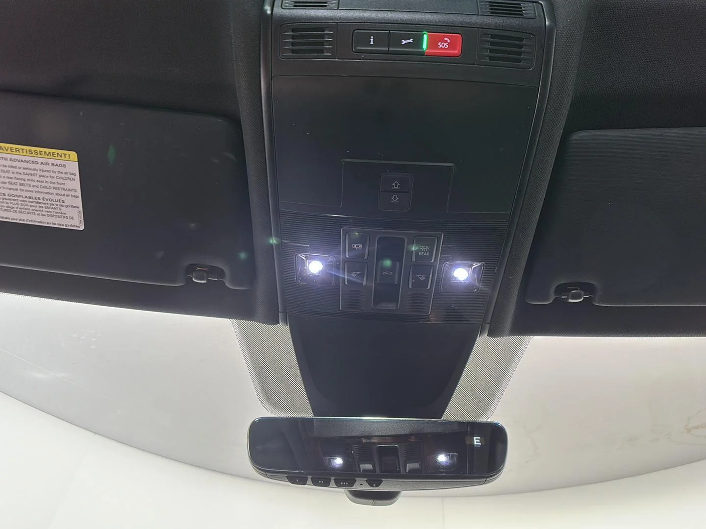 Used 2022 Platinum Gray Metallic Volkswagen SEL R-Line image 25