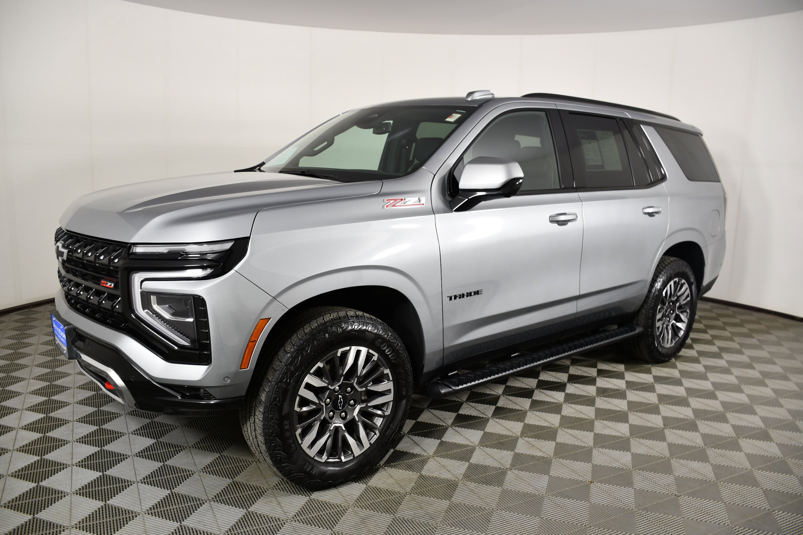 Used 2025 Sterling Gray Metallic Chevrolet Z71 image 10