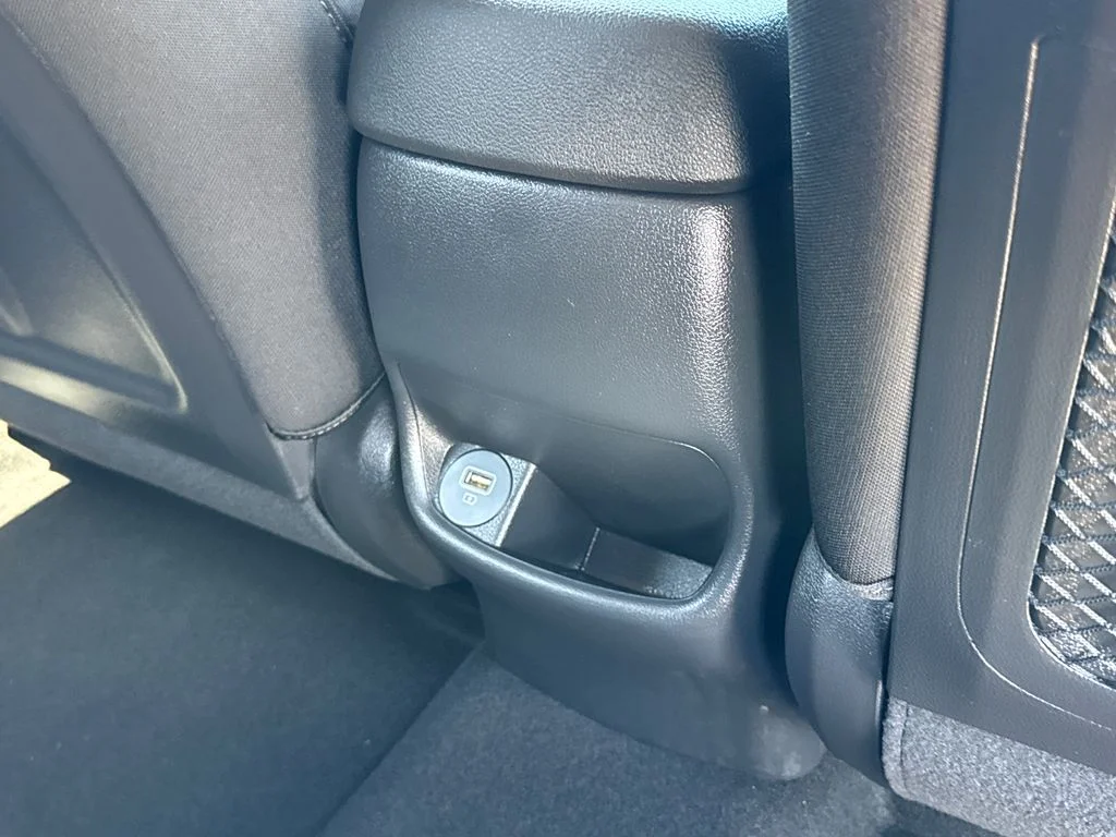 Used 2023 White Hyundai SEL image 18