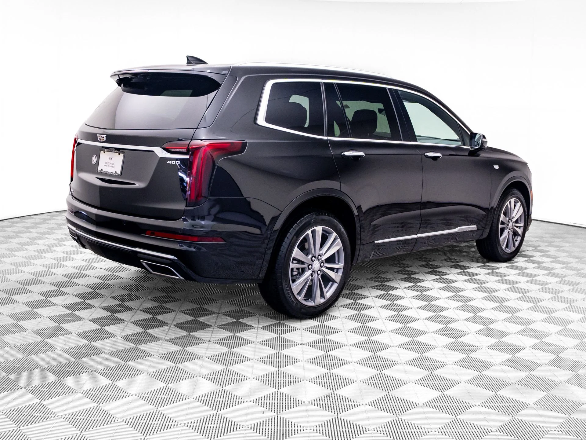 Used 2025 Black Cadillac Premium Luxury image 6