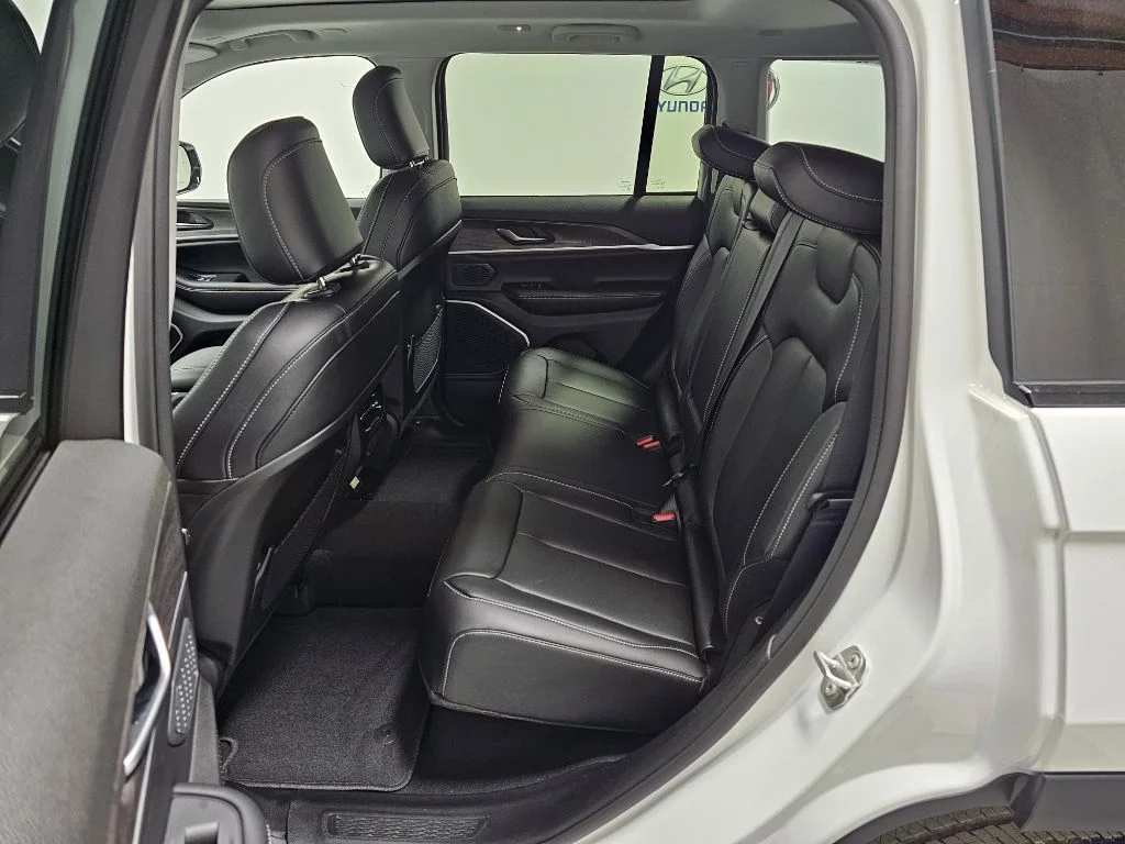 2023 Jeep Grand Cherokee 4xe - Photo 13