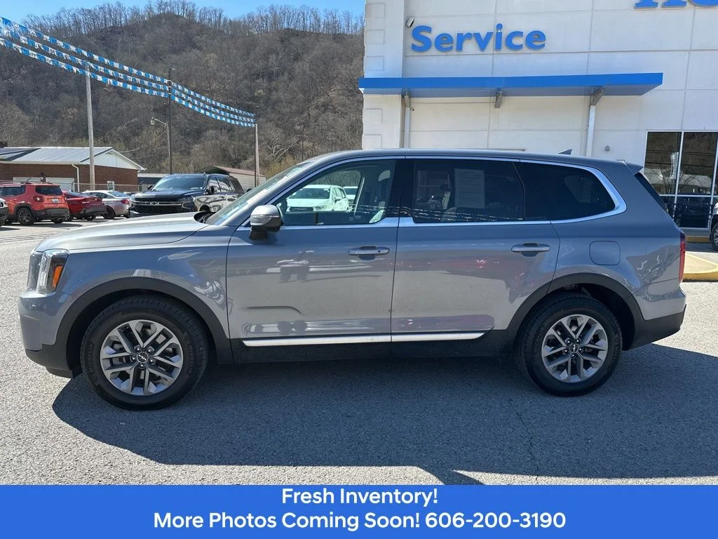 Used 2023 Silver Kia LX image 2