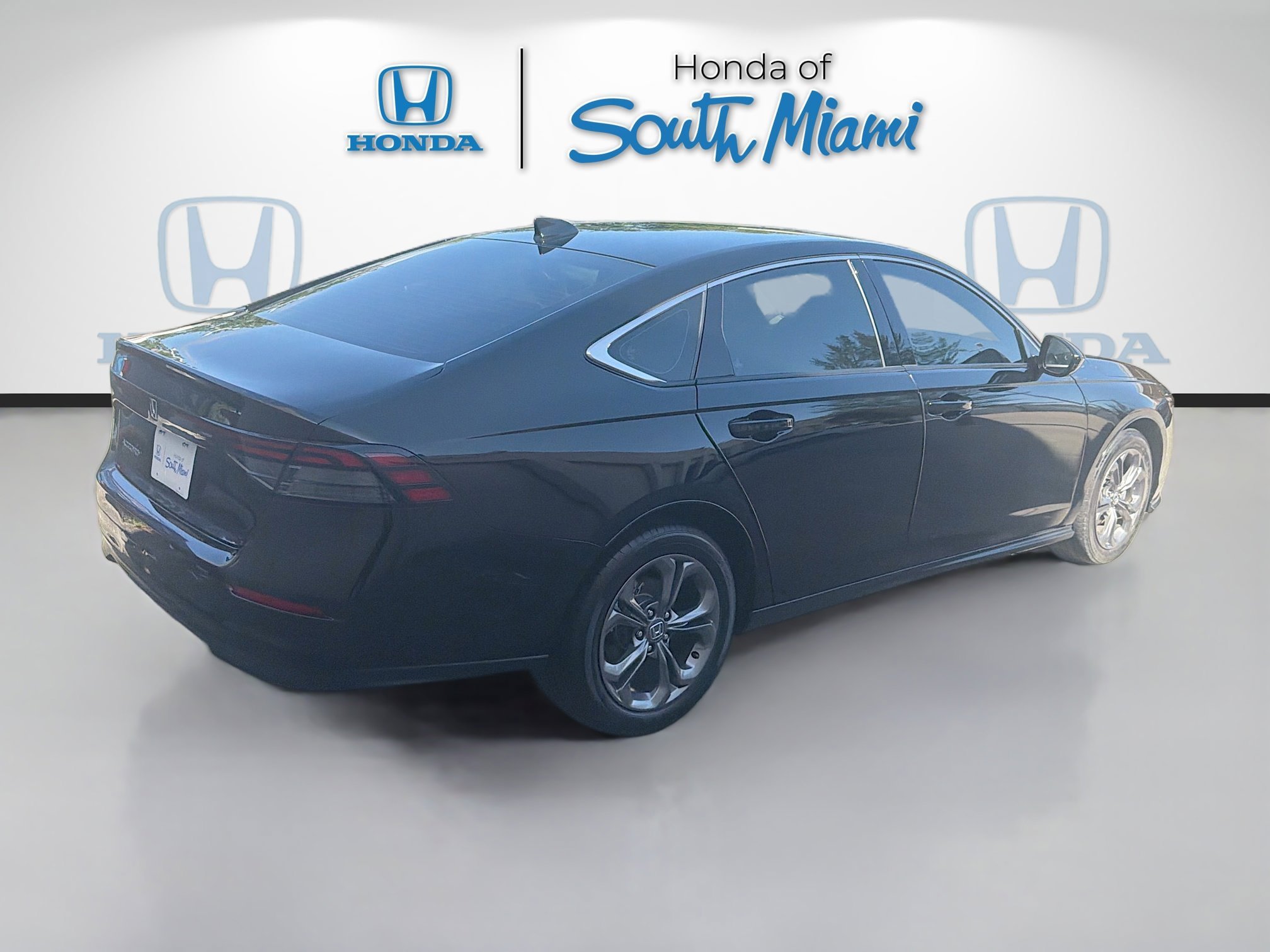 2024 Honda Accord EX - Photo 7