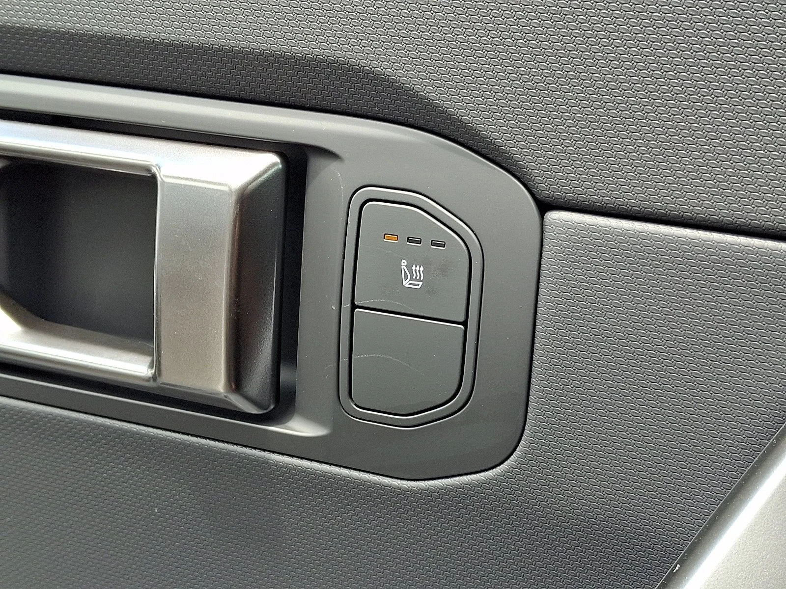 New 2027 Terrain Brown / Black Roof Kia X-Line S image 12