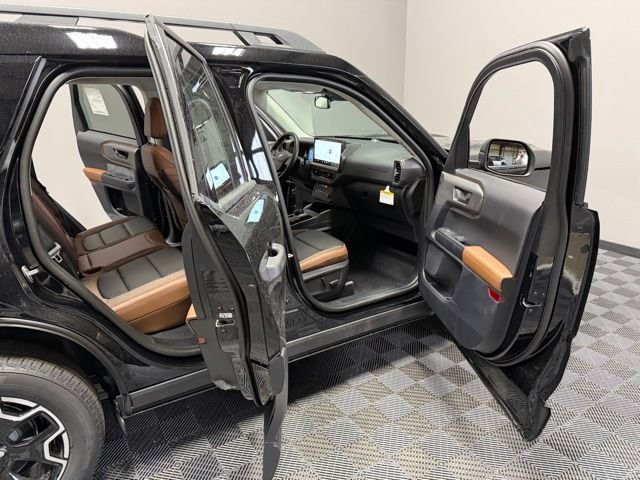 New 2026 Shadow Black Ford Outer Banks® image 22