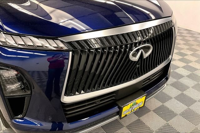 2025 INFINITI QX80 Sensory 4WD - Photo 35