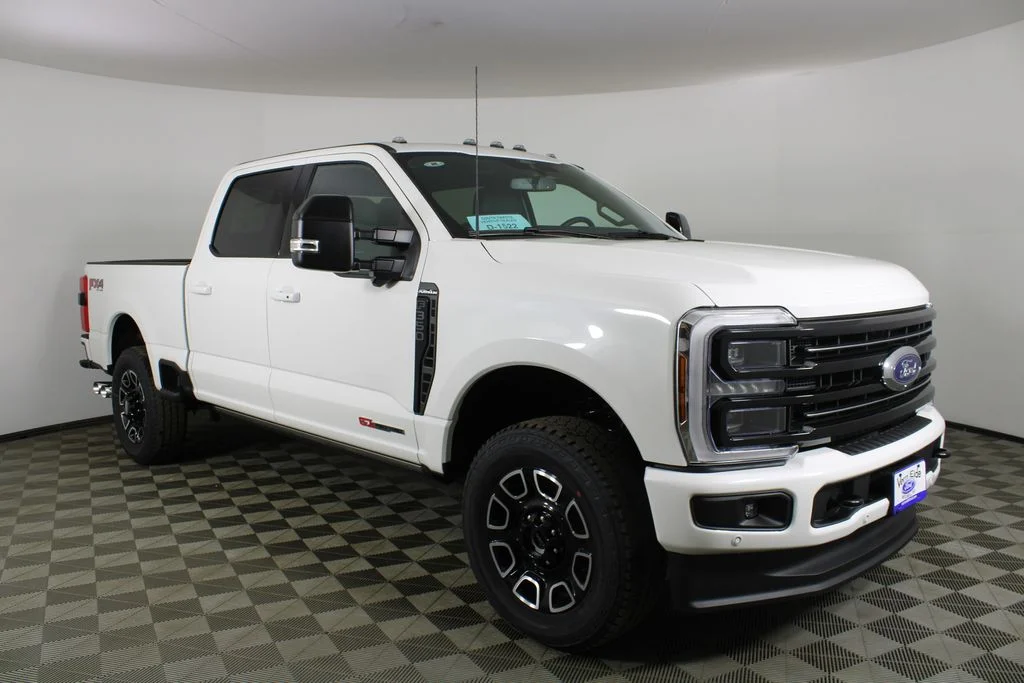 2026 Ford F-350 Platinum 4x4 Crew Cab 6-3/4' Box SRW's photo
