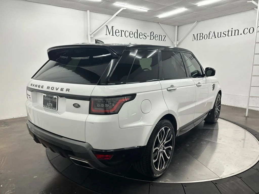 Used 2022 White Land Rover HSE Silver Edition image 7