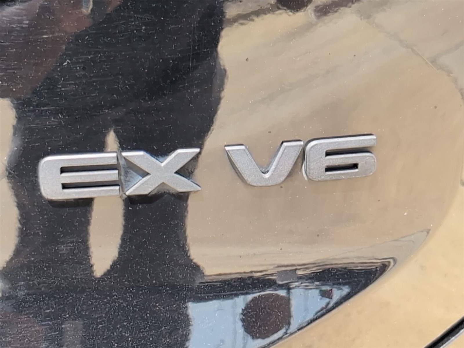 Used 2021 Ebony Black Kia EX image 6