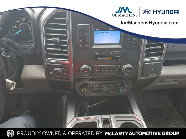 Used 2018 Gray Ford XLT image 10