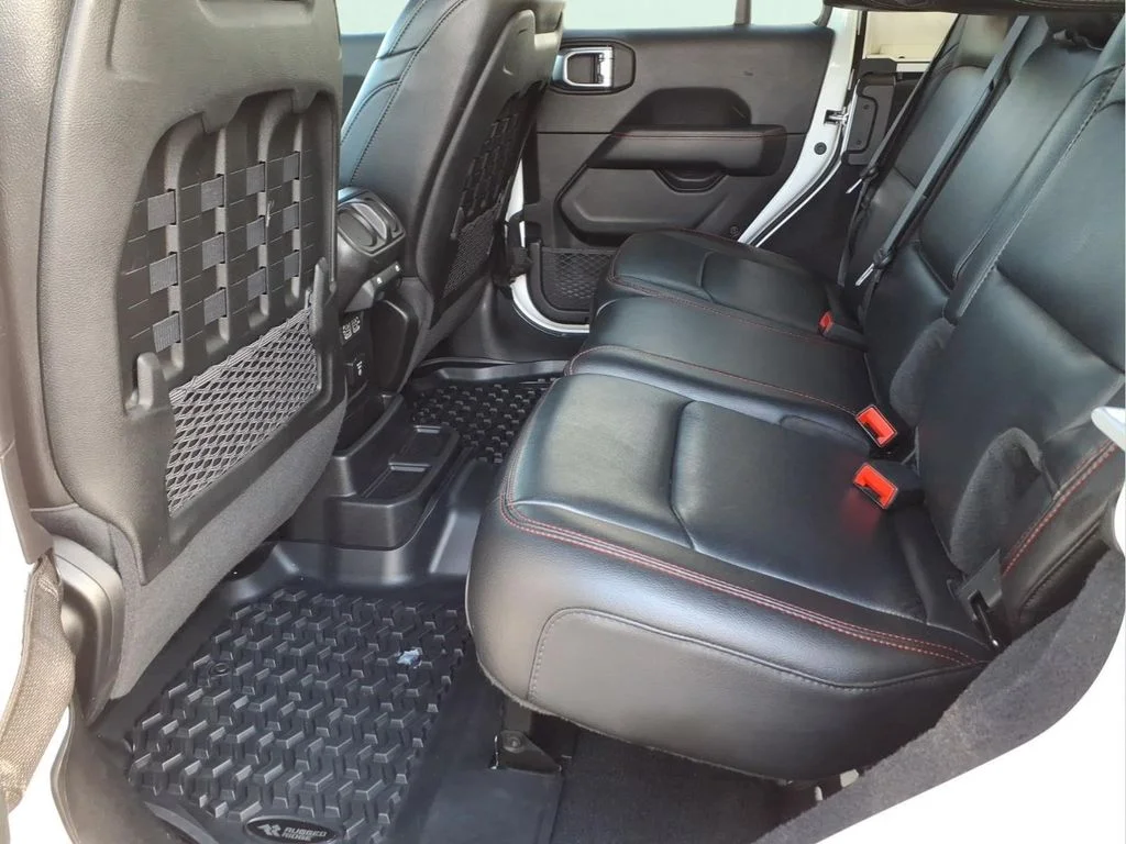 Used 2020 White Jeep Unlimited Rubicon image 16
