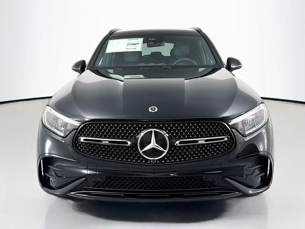 New 2026 Obsidian Black Metallic Mercedes-Benz GLC 300 image 6