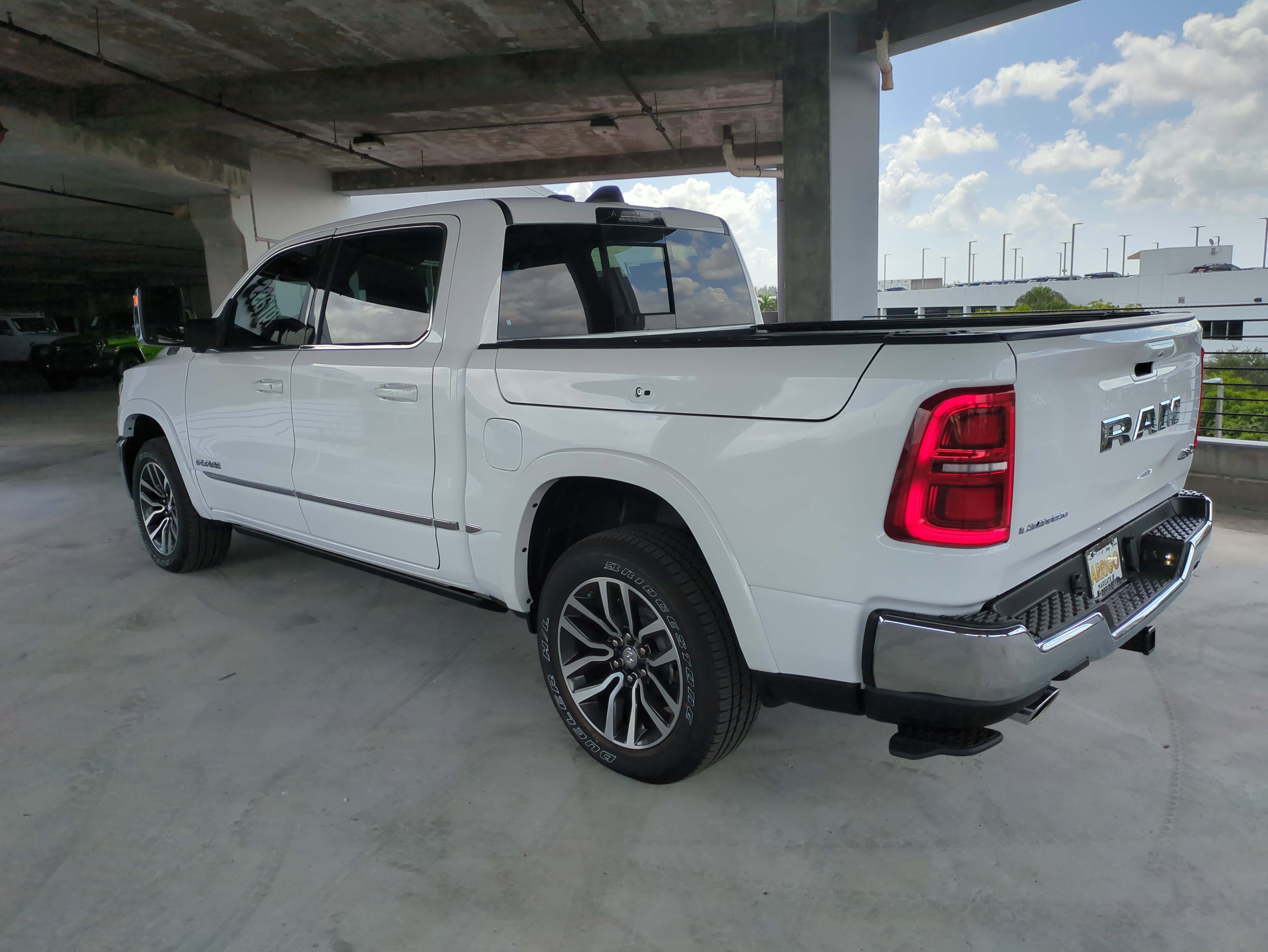 2025 Ram 1500 Limited photo 4