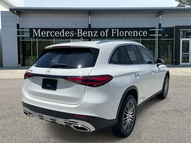 Used 2025 White Mercedes-Benz GLC 300 image 6