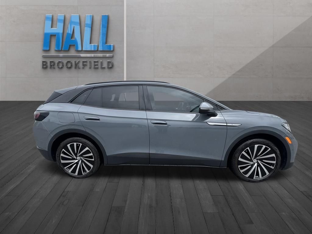 Used 2024 Gray Volkswagen S image 6