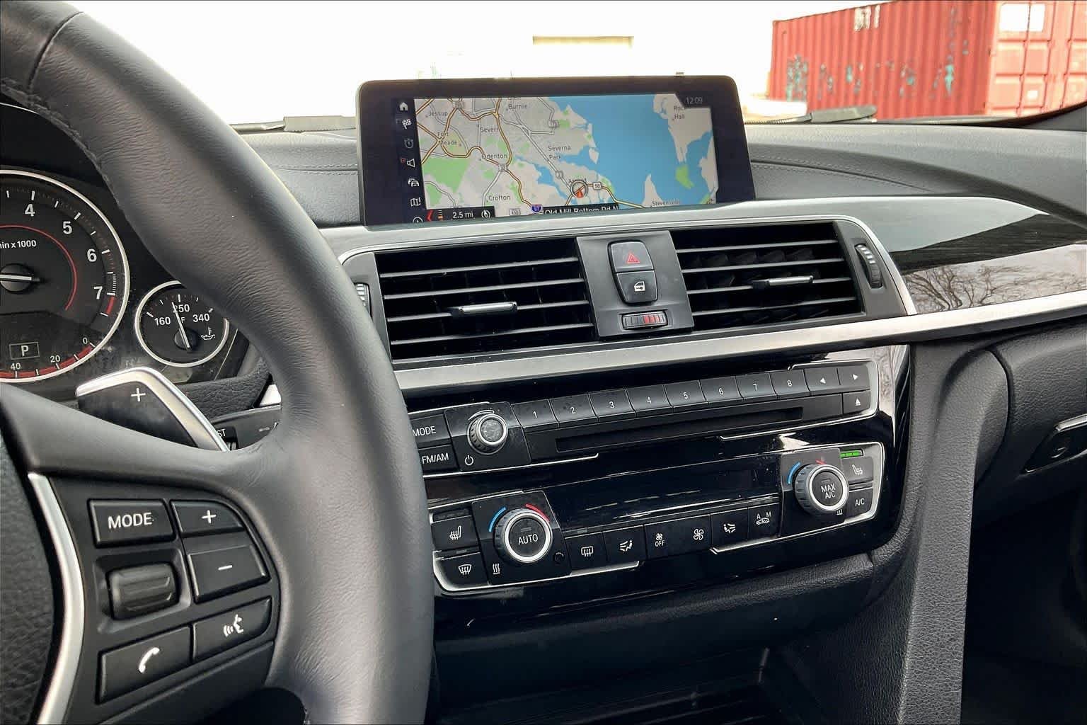 Used 2018 Jet Black BMW 330i xDrive image 6
