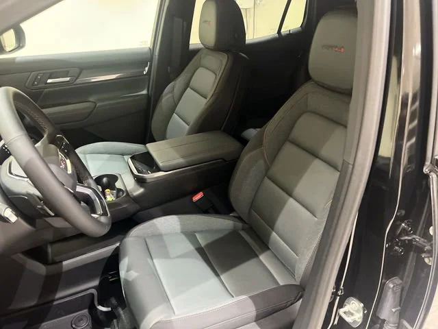 2026 GMC Terrain AT4 - Photo 18