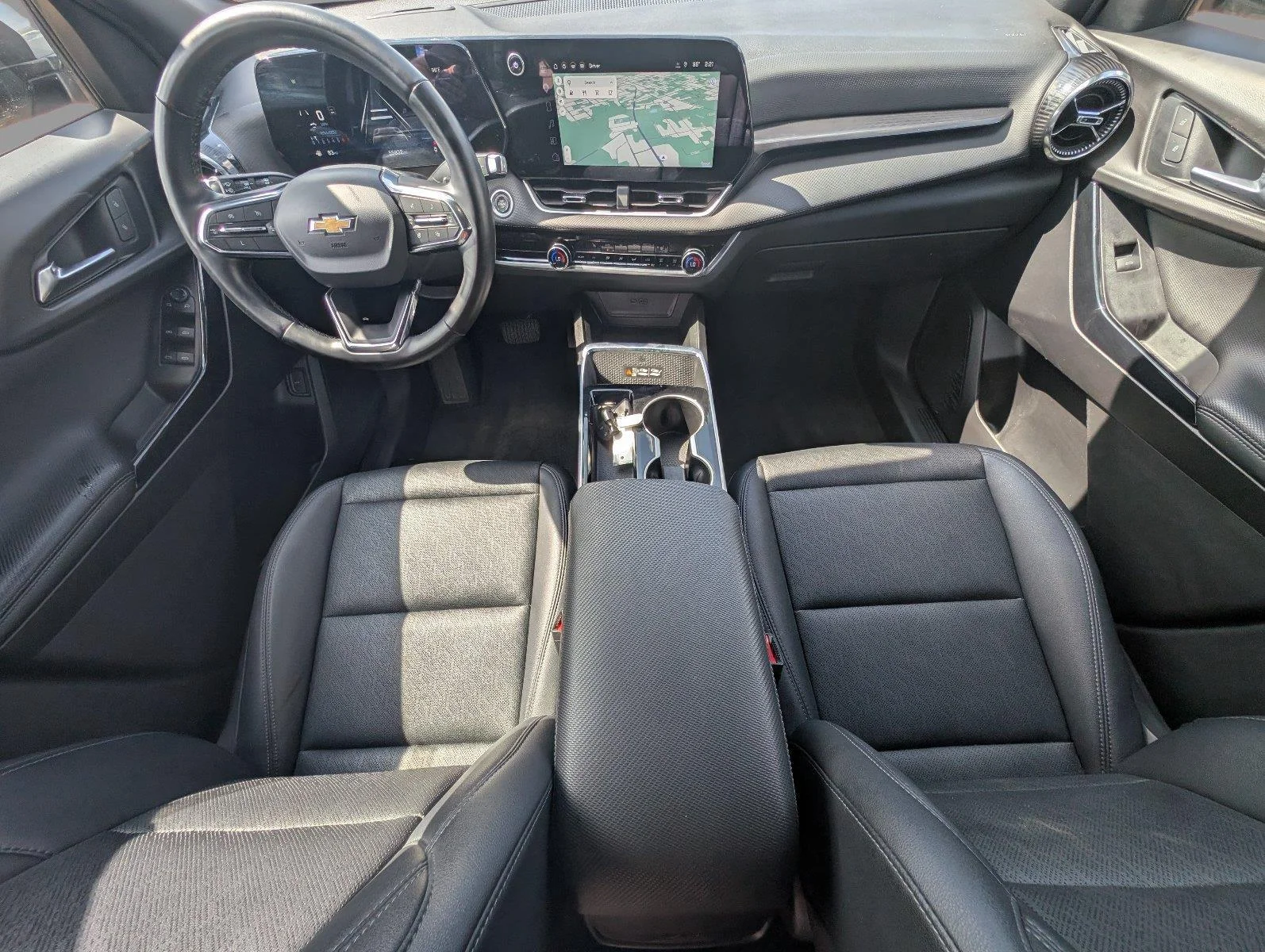 Used 2025 Sterling Gray Metallic Chevrolet LT image 33