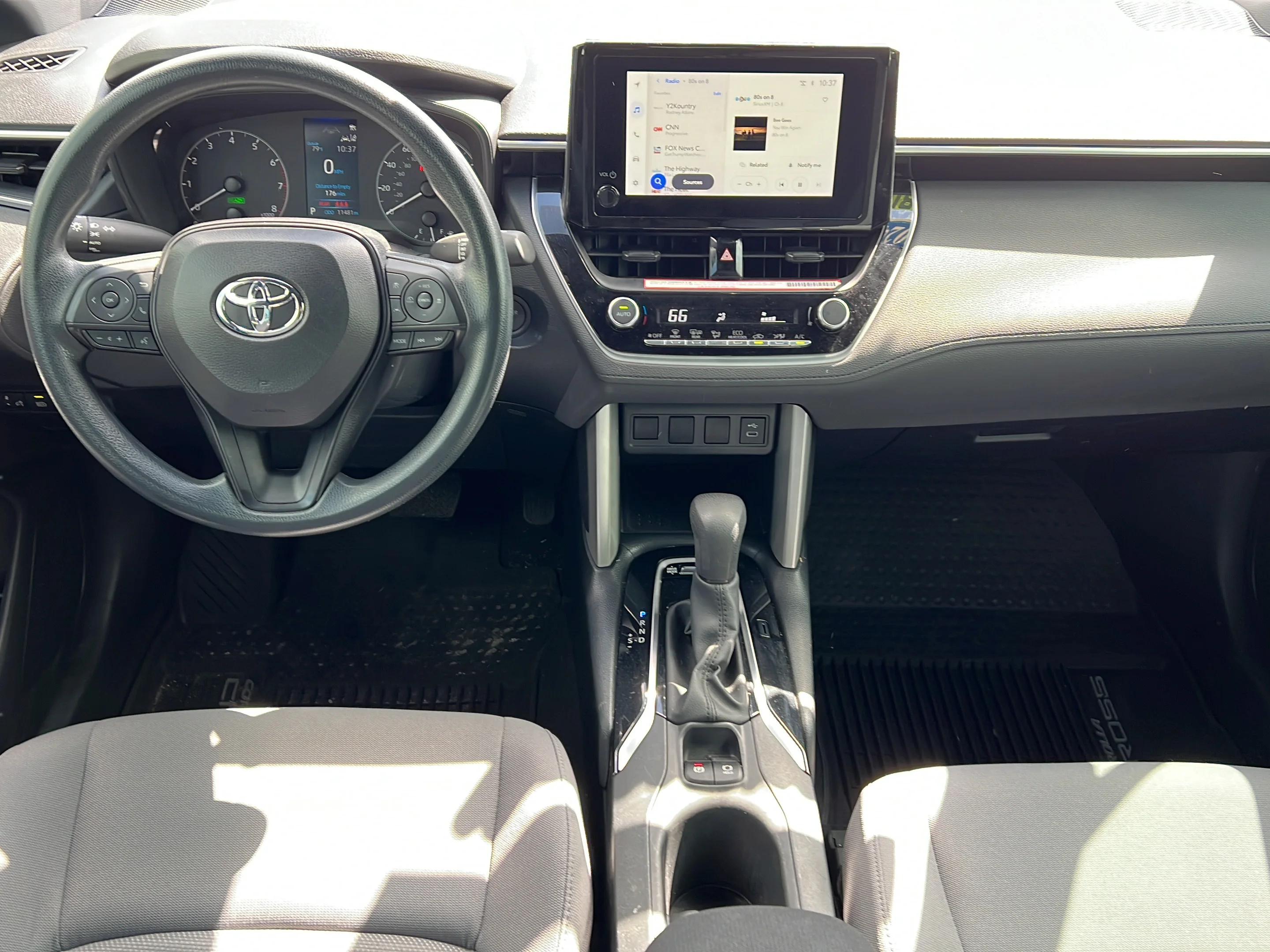 Used 2024 Pearl Toyota Hybrid S image 11