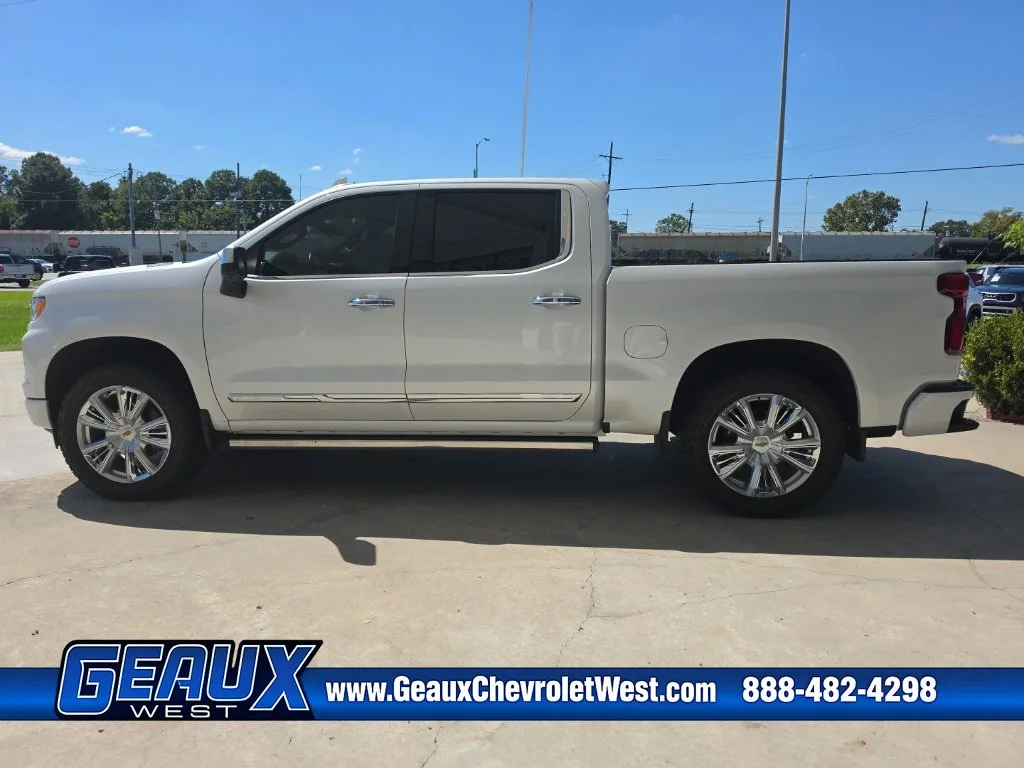 Used 2023 Beige Chevrolet High Country image 5