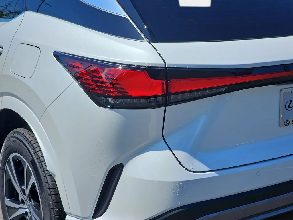 New 2026 Eminent White Pearl Lexus AWD image 34