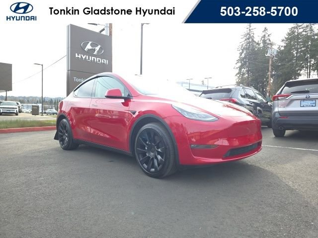 Used 2022 Tesla Model Y Long Range with VIN 7SAYGDEE3NF572203 for sale in Gladstone, OR