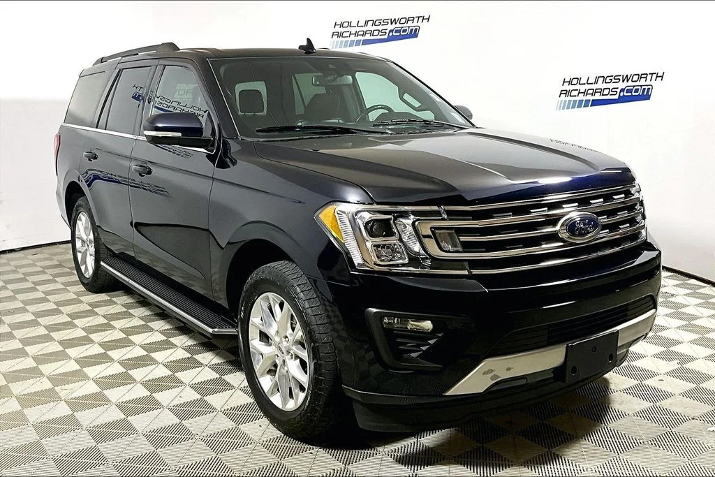 2021 Ford Expedition XLT's photo