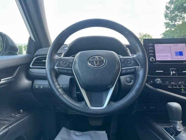 Used 2023 White Toyota LE image 40