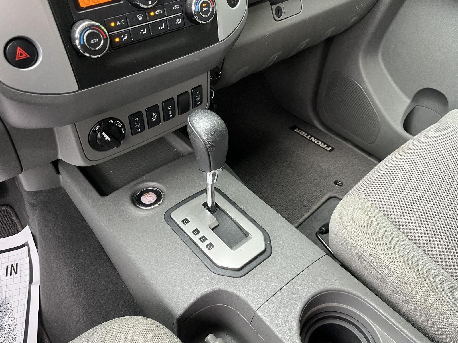 Used 2020 Magnetic Black Pearl Nissan SV image 25