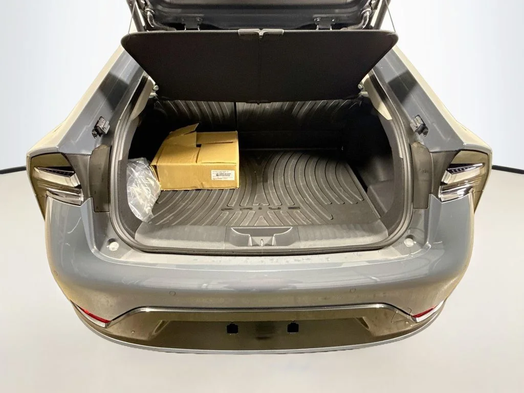 2026 Toyota Prius Plug-in Hybrid XSE Premium - Photo 25