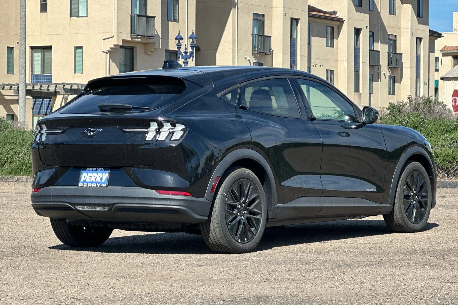 New 2026 Shadow Black Ford Select image 3