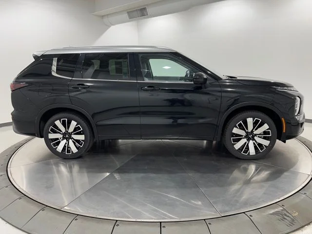 2025 Mitsubishi Outlander SEL Platinum Edition - Photo 6