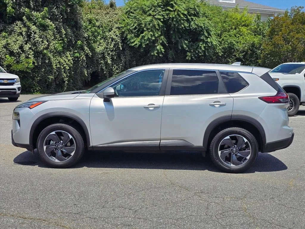 Used 2024 Silver Nissan SV image 23