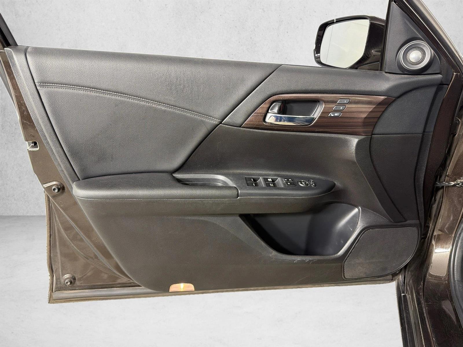 Used 2016 Kona Coffee Metall Honda Touring image 12