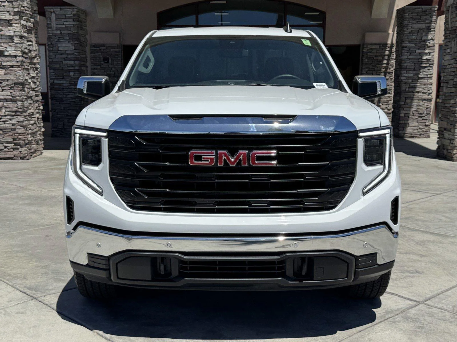 New 2026 Summit White GMC Pro image 2