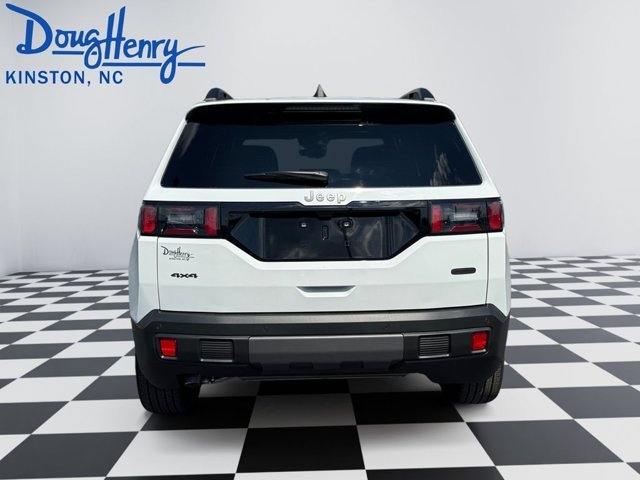 New 2026 Bright White Clear-Coat Exterior Paint Jeep Overland image 4