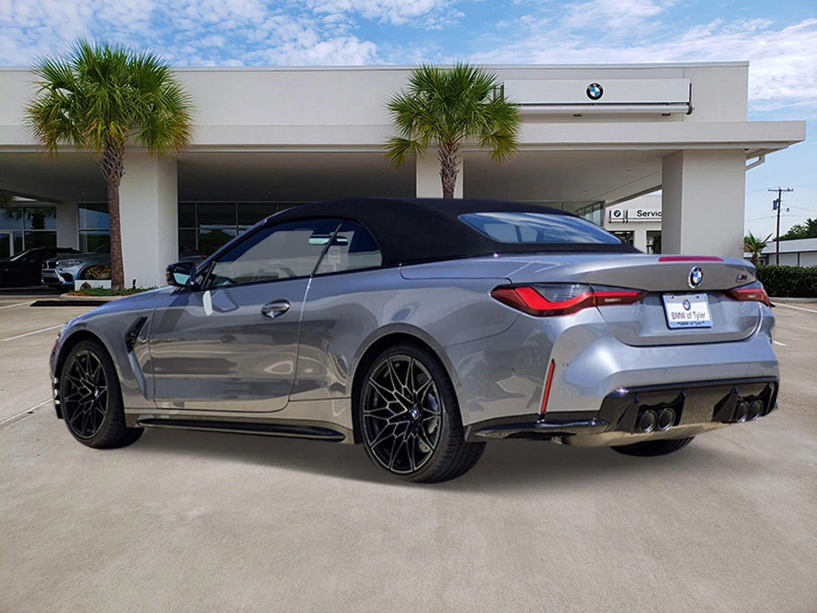 Used 2022 Skyscraper Grey Metallic BMW Competition xDrive image 6